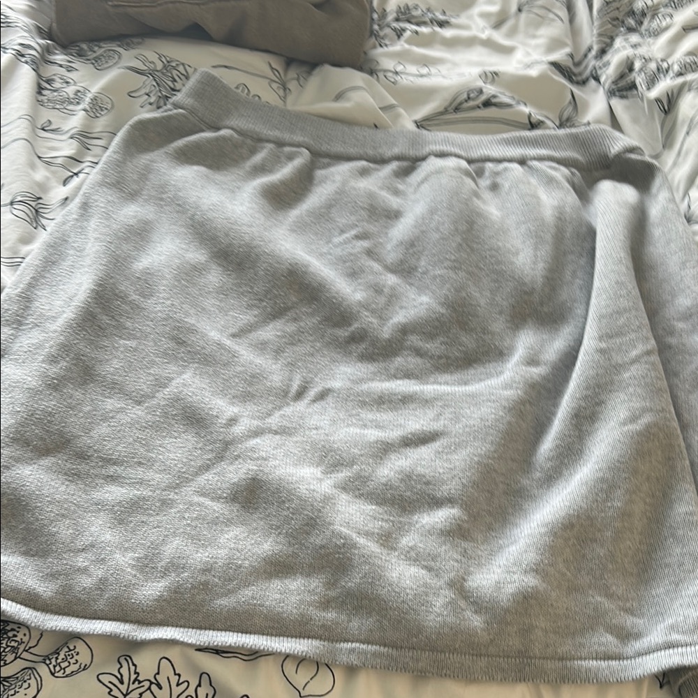 Djerf Avenue Gray knit skirt